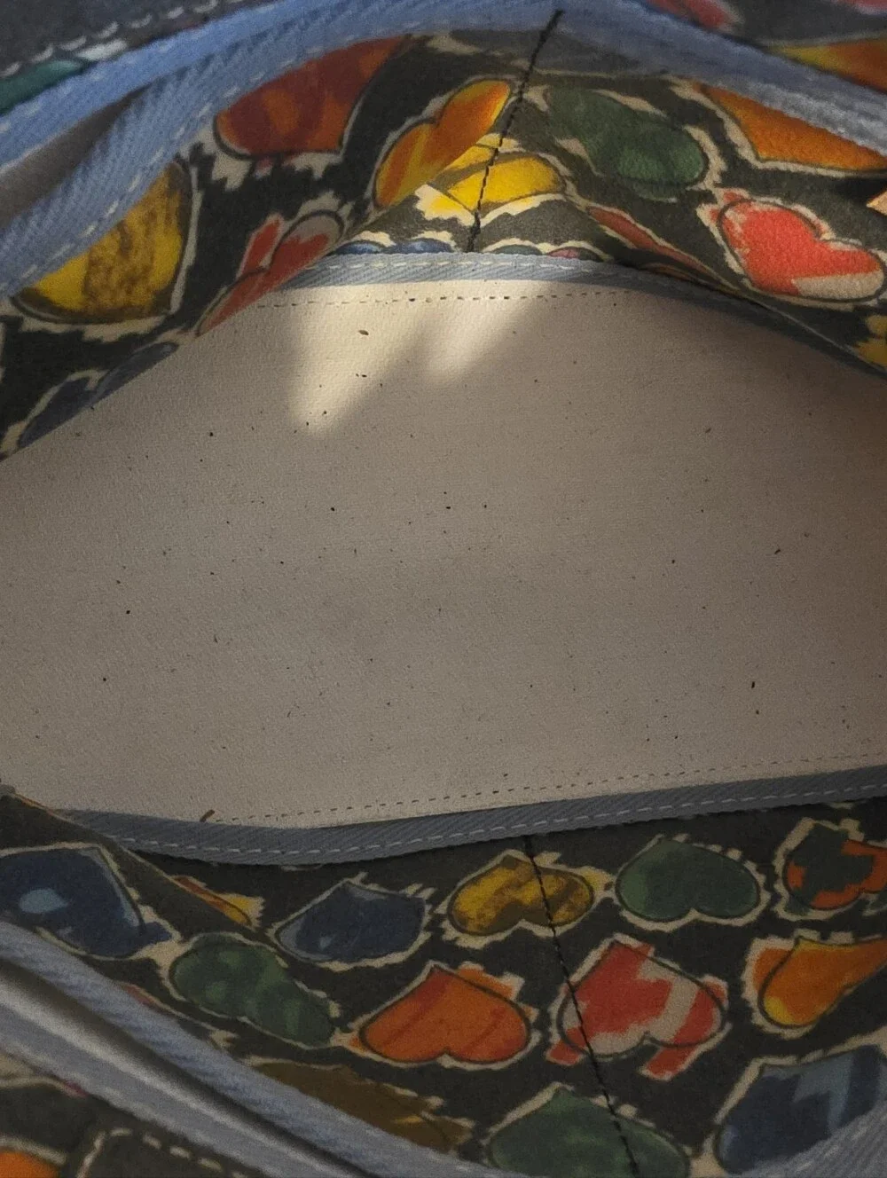 VintagecDooney & Bourke Black-Handled Multicolor Heart Print Satchel.